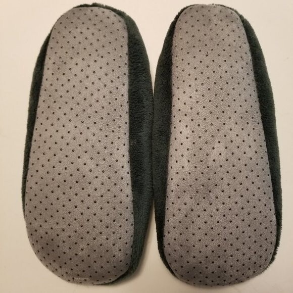 Vera Bradley Grogu Baby Yoda Medallion Cozy Life Slippers Sz Small - Picture 3 of 8